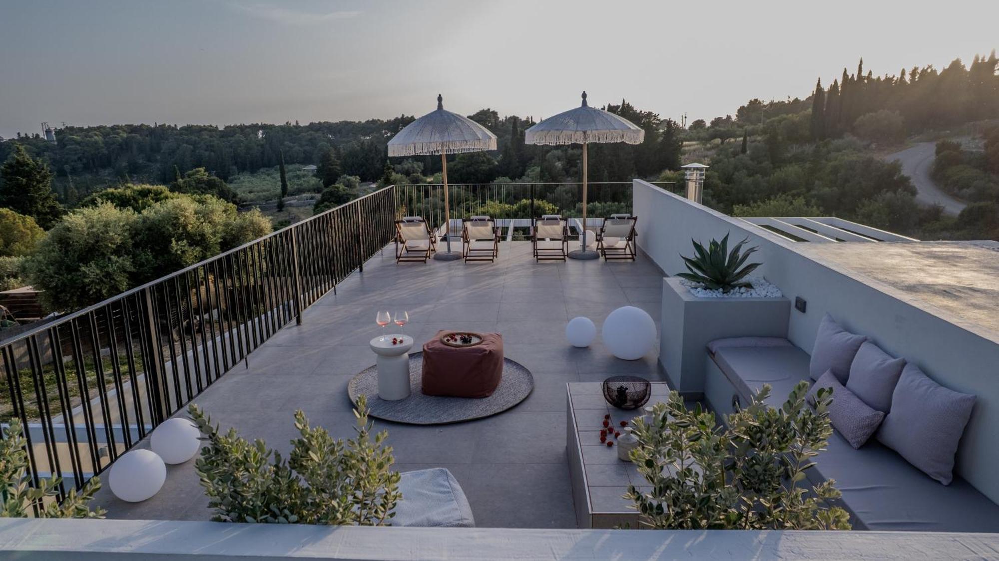 Luz Blanca Villa