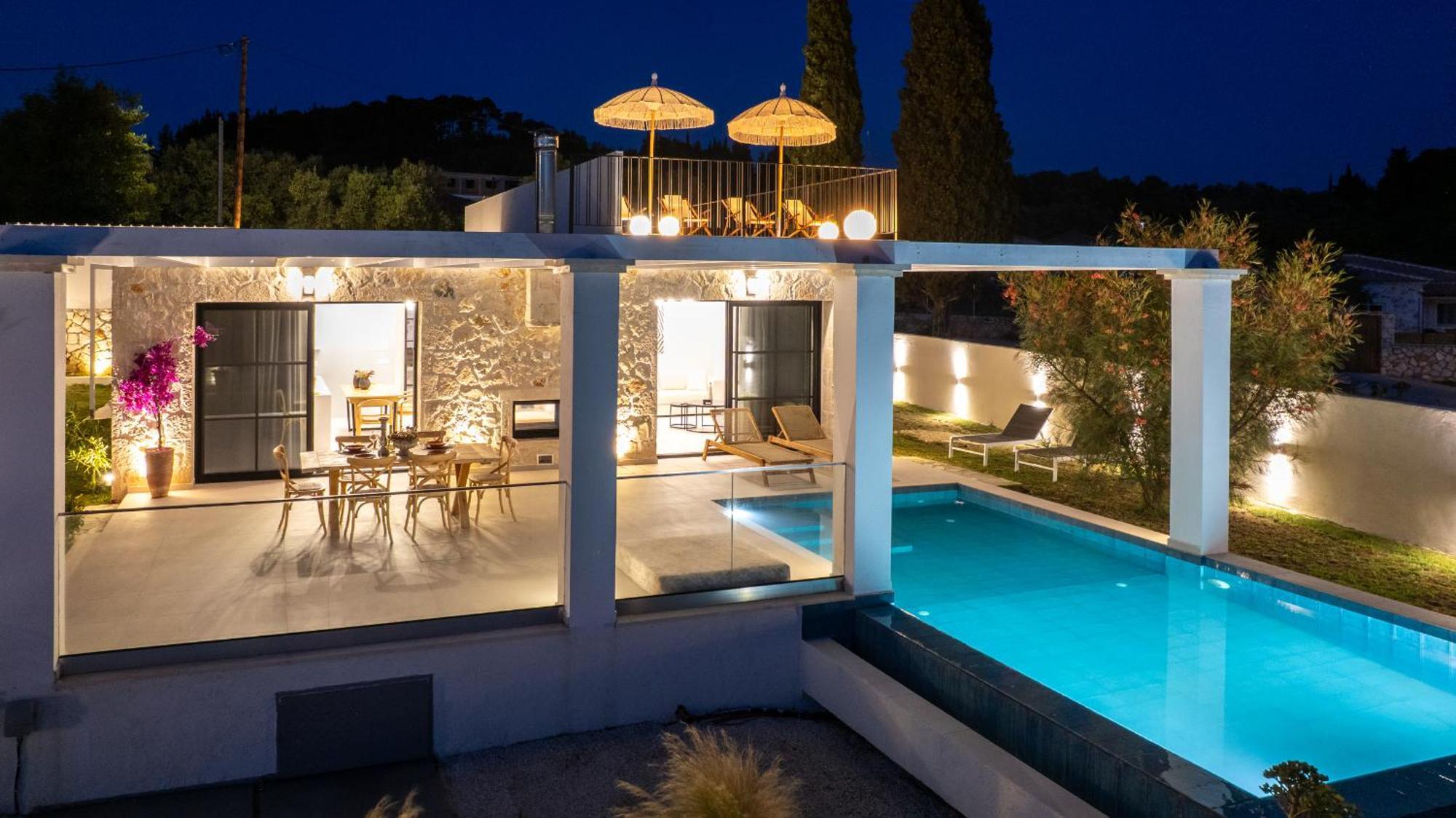 Luz Blanca Villa *